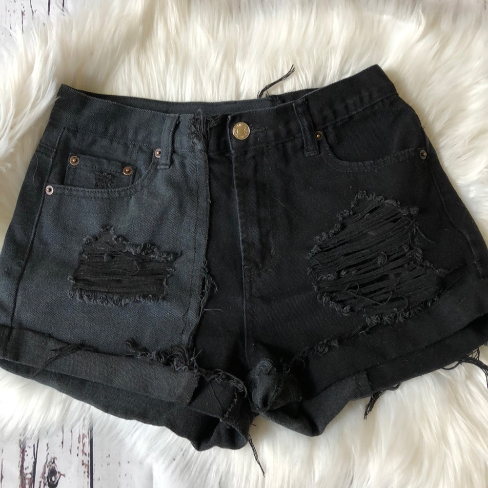 Litz black destroyed jean shorts size small